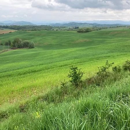 아파트 85 M2 De Plain-pied, 2chambres, 3 Lits Dans Maison Confortable Avec Vue Sur La Vallee Et Les Pyrenees Ariegeoises, Grande Terrasse Avec Barbecue Et Parking Gratuit *