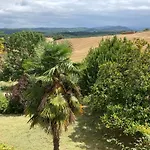 85 M2 De Plain-pied, 2chambres, 3 Lits Dans Maison Confortable Avec Vue Sur La Vallée Et Les Pyrénées Ariégeoises, Grande Terrasse Avec Barbecue Et Parking Gratuit * Castéras