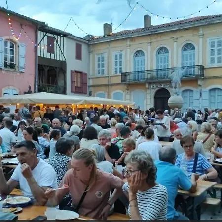 85 M2 De Plain-pied, 2chambres, 3 Lits Dans Maison Confortable Avec Vue Sur La Vallee Et Les Pyrenees Ariegeoises, Grande Terrasse Avec Barbecue Et Parking Gratuit * Castéras