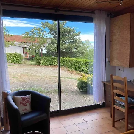 85 M2 De Plain-pied, 2chambres, 3 Lits Dans Maison Confortable Avec Vue Sur La Vallee Et Les Pyrenees Ariegeoises, Grande Terrasse Avec Barbecue Et Parking Gratuit Appartement *