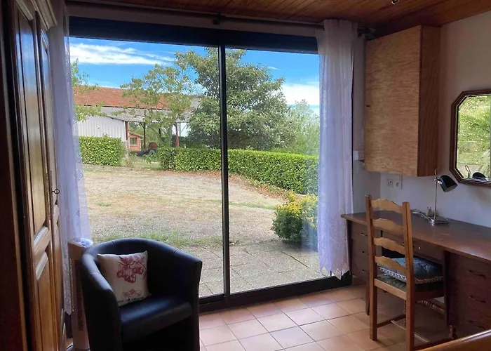 85 M2 De Plain-pied, 2chambres, 3 Lits Dans Maison Confortable Avec Vue Sur La Vallée Et Les Pyrénées Ariégeoises, Grande Terrasse Avec Barbecue Et Parking Gratuit Appartamento *
